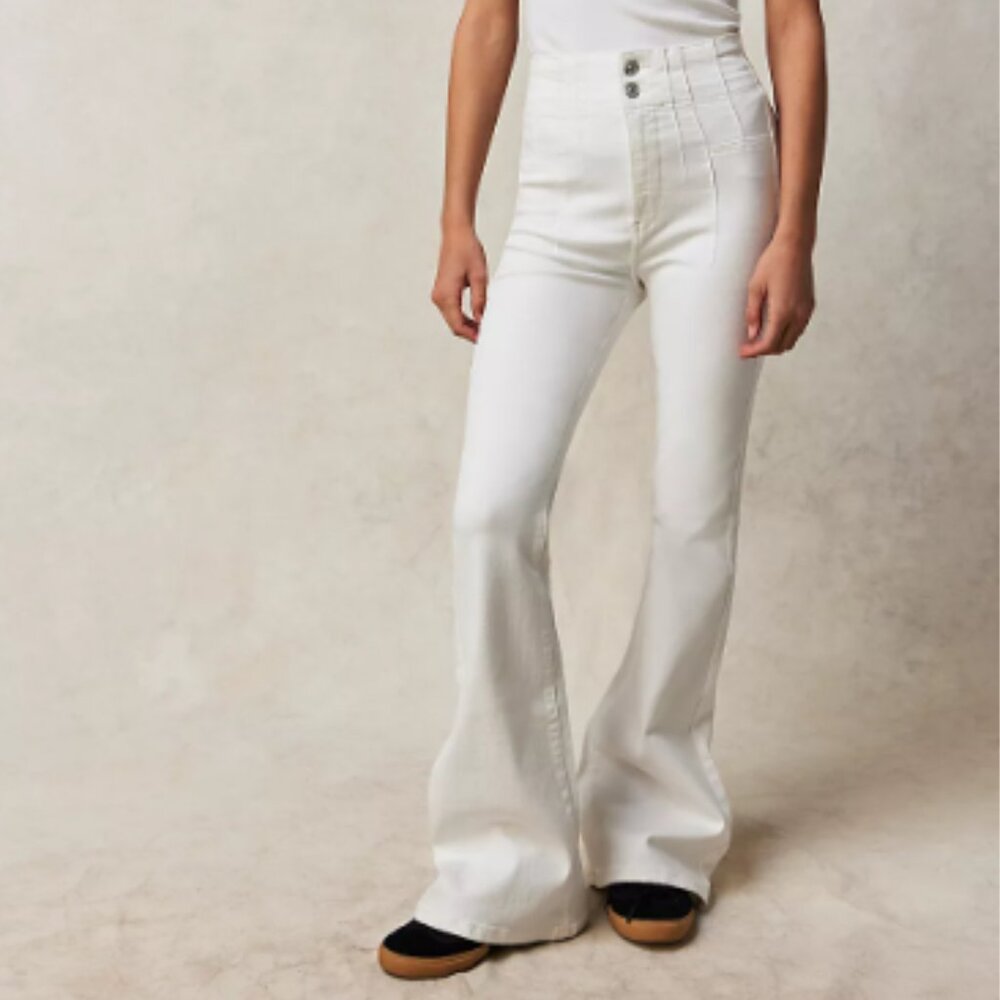 We The Free Jayde High-Waisted Flared White Denim Jeans Women's Size 29 Short - Picture 3 of 9